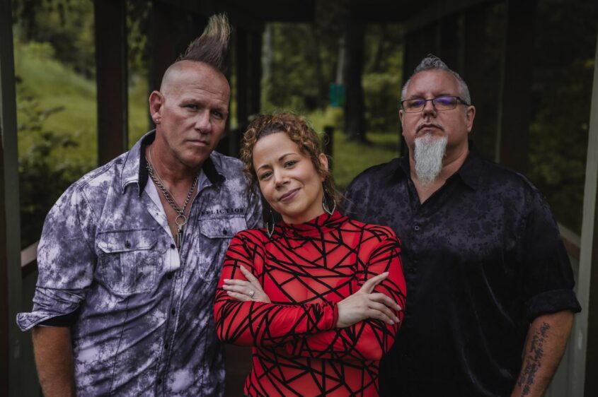 Love Unplugged at Element Eatery